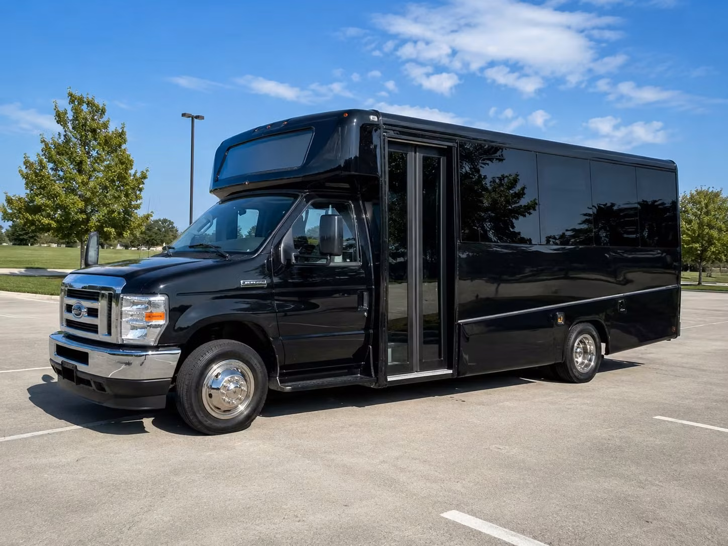 15 passenger minibus