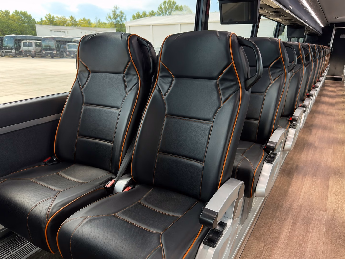 richland charter bus rentals for weddings