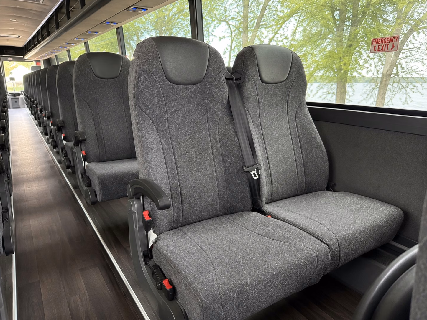 richland wedding shuttle services bus rentals