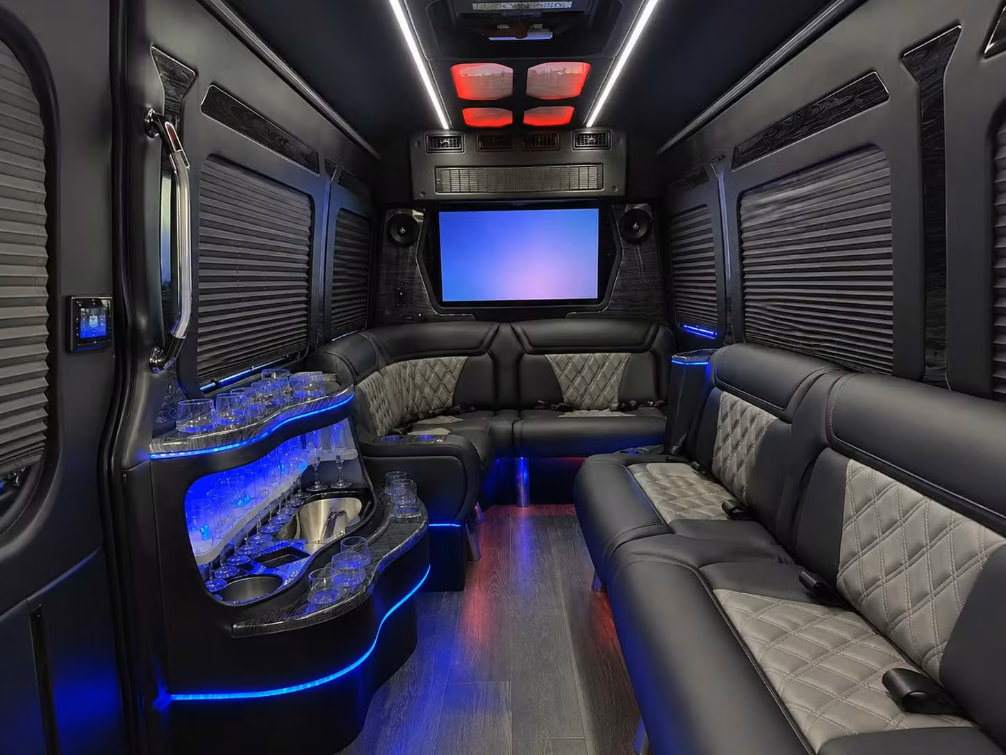 your prom night photos deserve the perfect backdrop and the perfect ride to get there